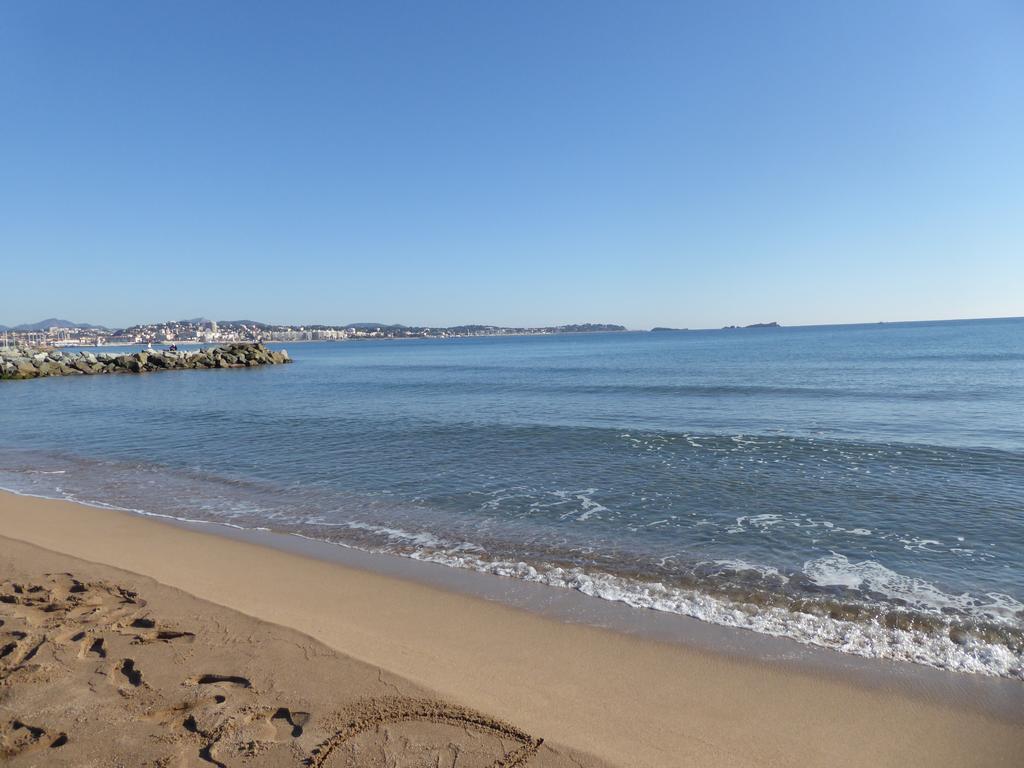 Ferienwohnung Les Enganes Fréjus Exterior foto