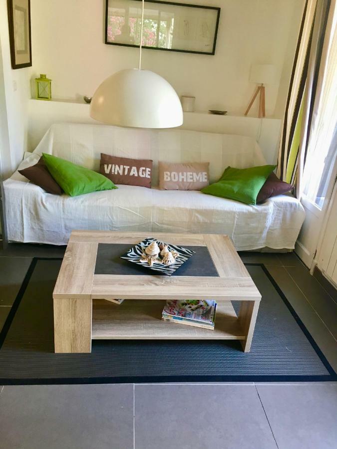 Ferienwohnung Les Enganes Fréjus Exterior foto