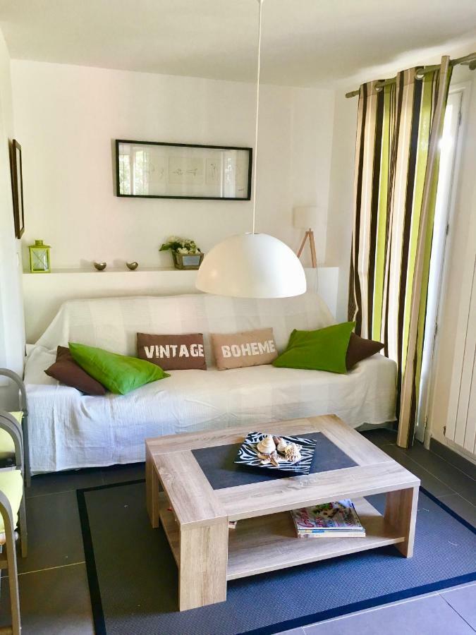 Ferienwohnung Les Enganes Fréjus Exterior foto